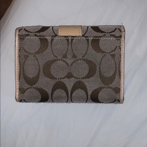 Beige canvas Coach trifold wallet - Picture 2 of 5